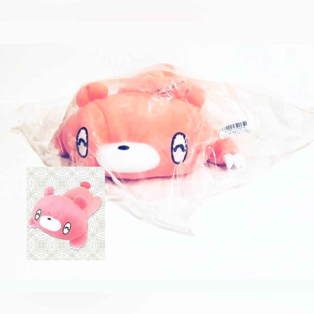 Chucks GP Strange Smile Pillow